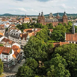 Zum Goldenen Ochsen Am Schlossgarten Aschaffenbourg